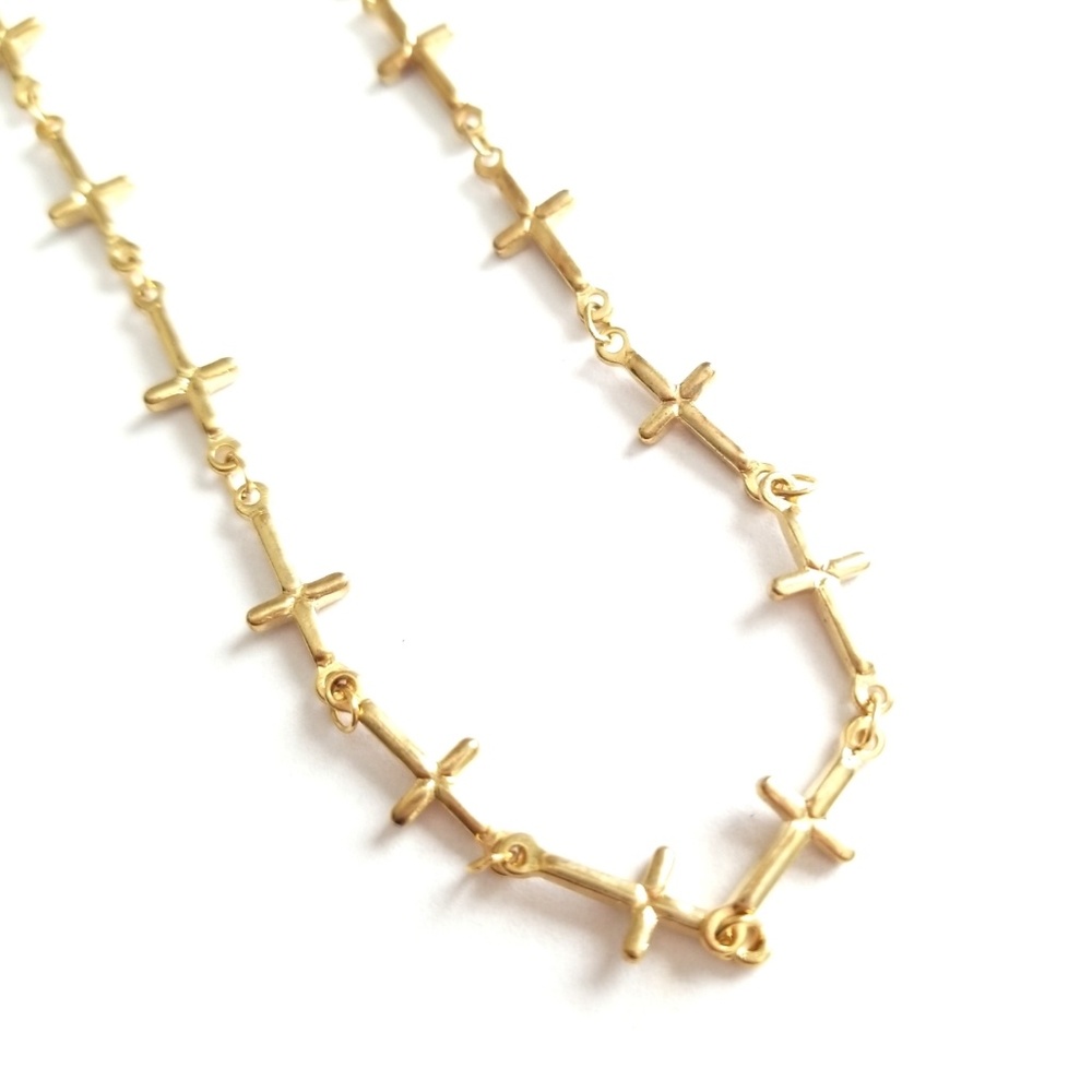 Betsy Pittard Jibbs Cross Choker